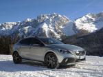 Volvo V40 Cross Country D4 2012 года